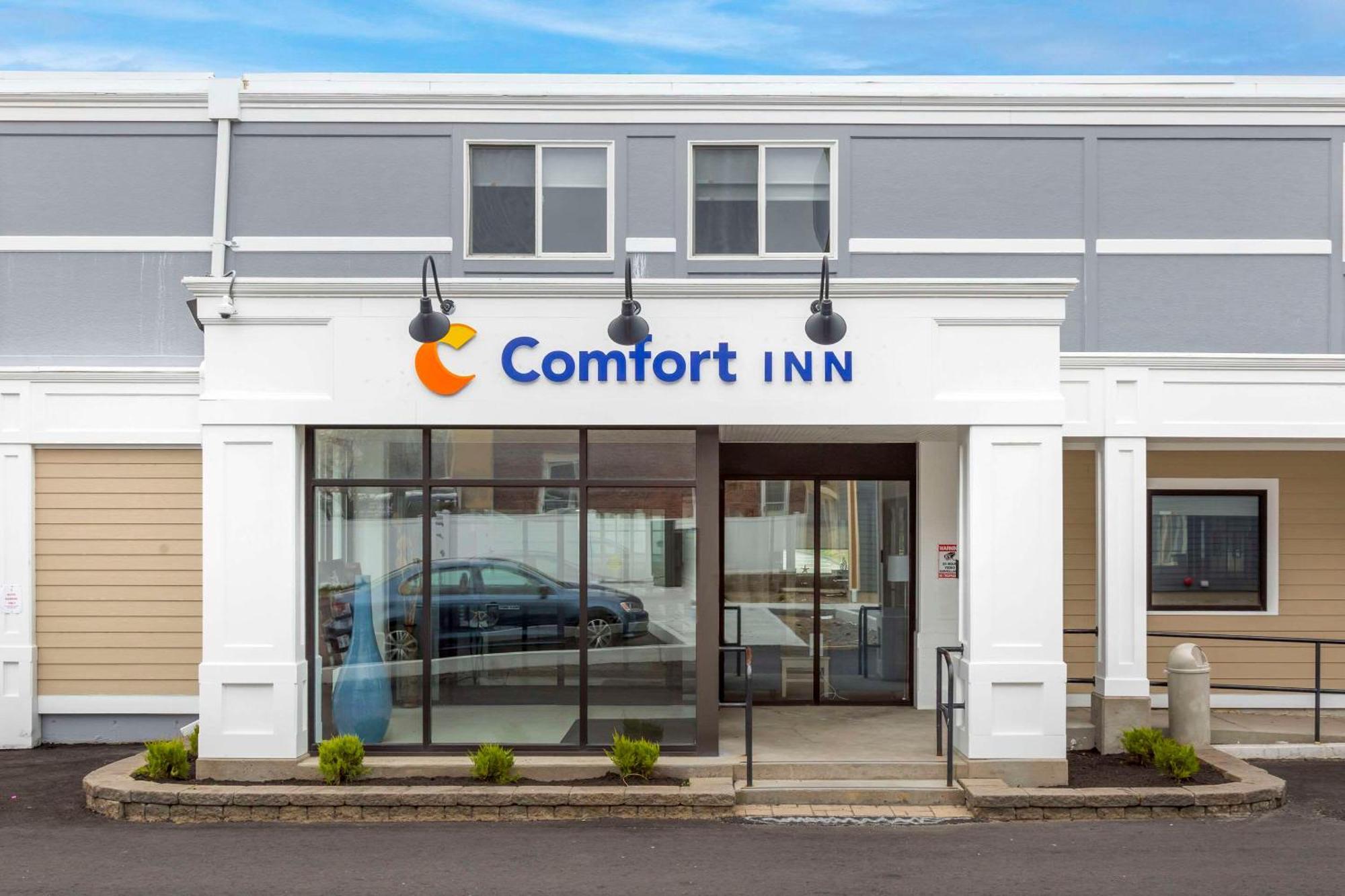 Comfort Inn Hyannis - Cape Cod Exterior photo